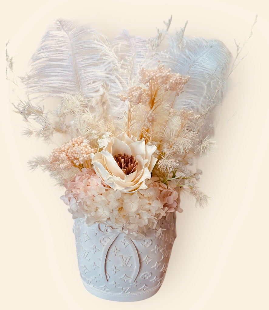 Faux / Dried arrangements